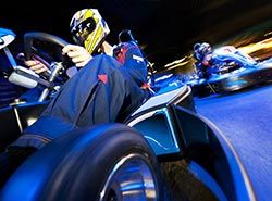 Kør Go-Kart på udendørs og indendørs baner i Barcelona, Spanien