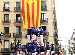 Castellers eller menneskelige tårne er en spændende teambuilding aktivitet